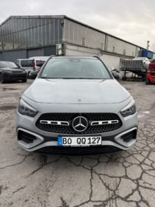 Mercedes Benz GLA 200 AMG
