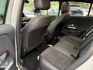 Mercedes Benz GLA 200 AMG